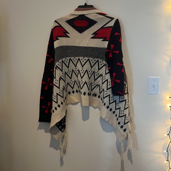 Wet Seal Knitted Cotton Shawl/Sweater with Sleeves - Picture 7 of 8